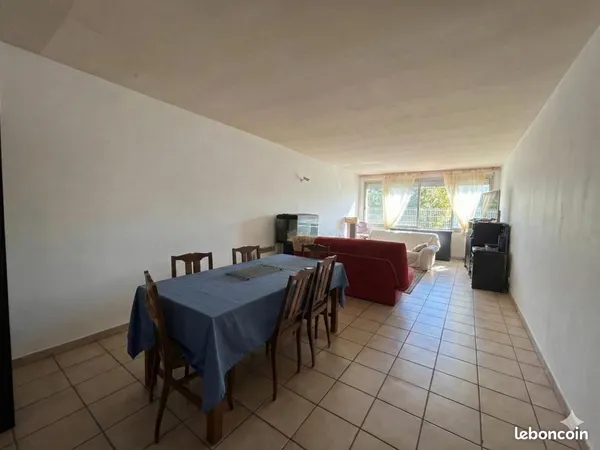 Appartement 2 pièces 82 m² 