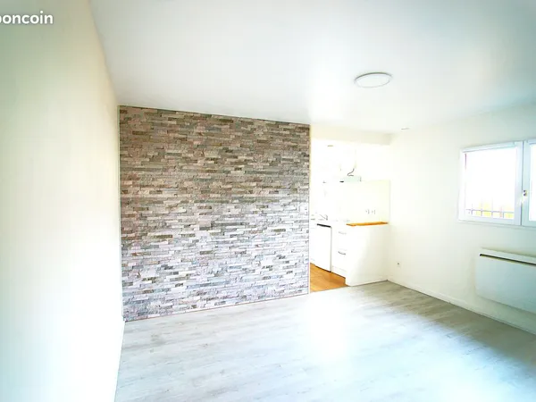 Location Studio bail 3/6/9 