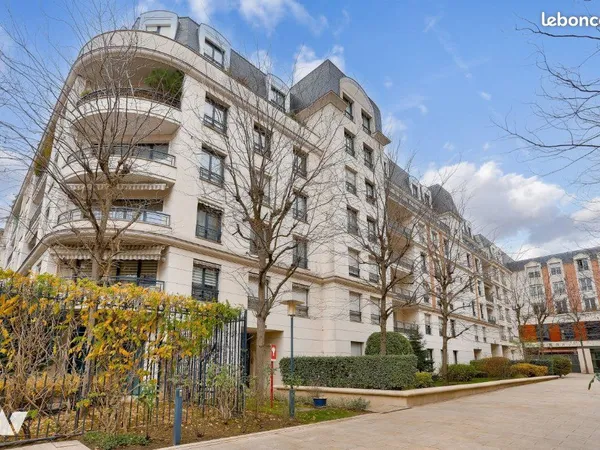 Duplex 5 pièces 150 m² 