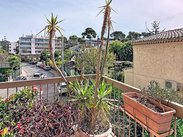 SPACIEUX 3P D'ANGLE- BALCON 40 M² 
