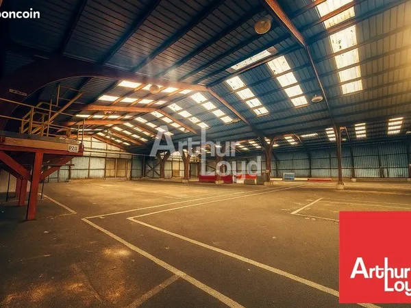 Local d'activité 4 945 m² 