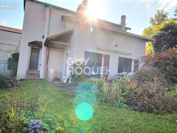 Maison 6 pièces 206 m² 