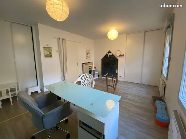 Bureau à louer dans cabinet pluri à Compans Caffarelli 