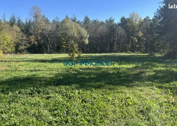 Terrain 1052 m² 