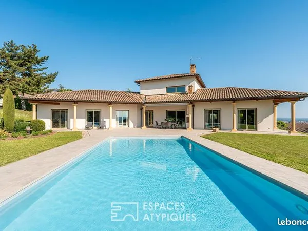 Maison 6 pièces 280 m² 