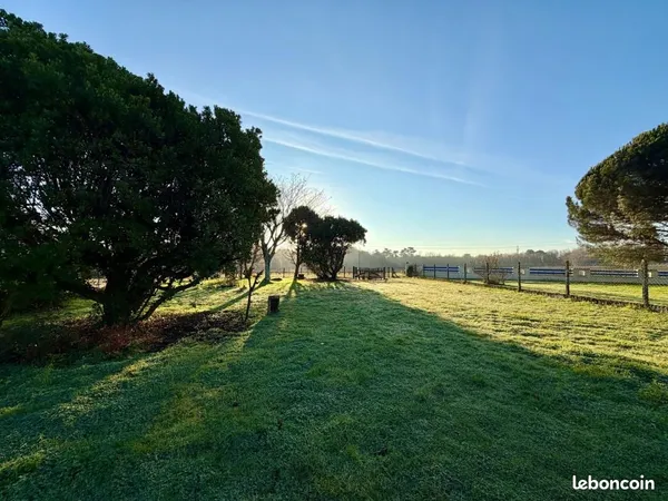Terrain 700 m² Berson 