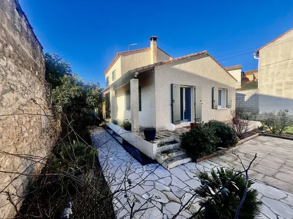 Villa CENTRE VILLE AVEC PISCINE 