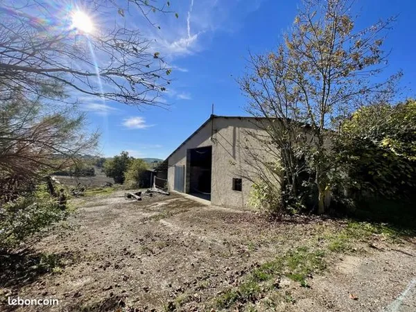 Maison 10 pièces 600 m² 
