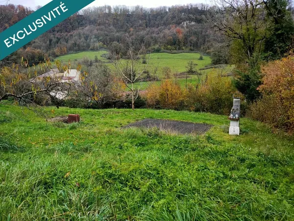 RARE terrain à bâtir à VAUX SUR POLIGNY ( JURA ) 
