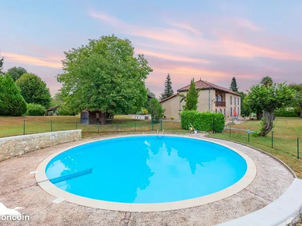 Maison 8 pièces 190 m² 