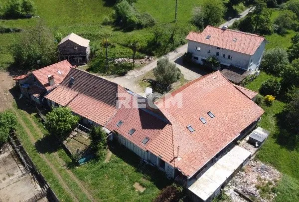 Ensemble Immobilier pour Création de Gîtes Chambres d'hôtes 