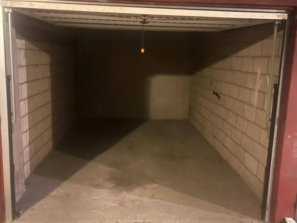 Parking 12 m² 