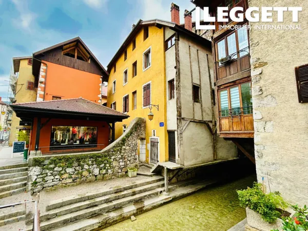 Appartement élégant et récemment rénové d'une chambre dans un immeuble historique au coeur du 