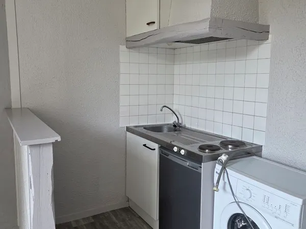 Studio au centre du village 