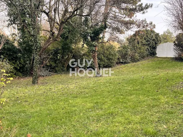 TERRAIN À VENDRE DE 438,00 M² 
