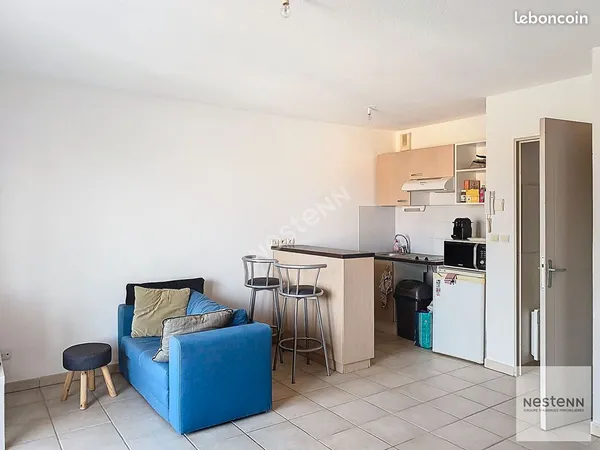 Studio 1 pièce 28 m² 