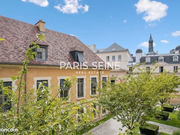 Studio 1 pièce 30 m² 