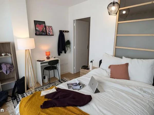 Chambre 1 pièce 19 m² 