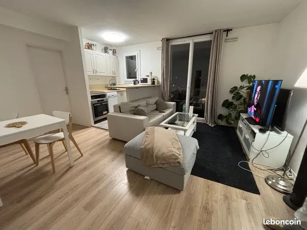 Location immobilier2 pièces meublé avec grand balcon - 5 min RER A - Boissy-Saint-Léger 