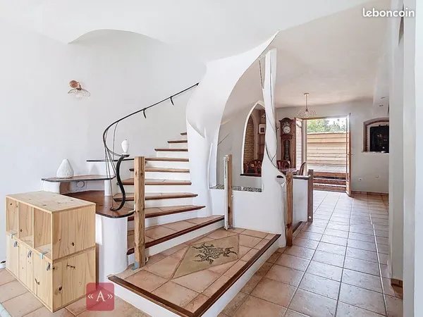 Maison 6 pièces 164 m² 