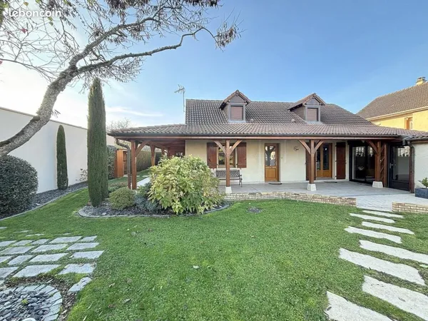Maison 5 pièces 147 m² 