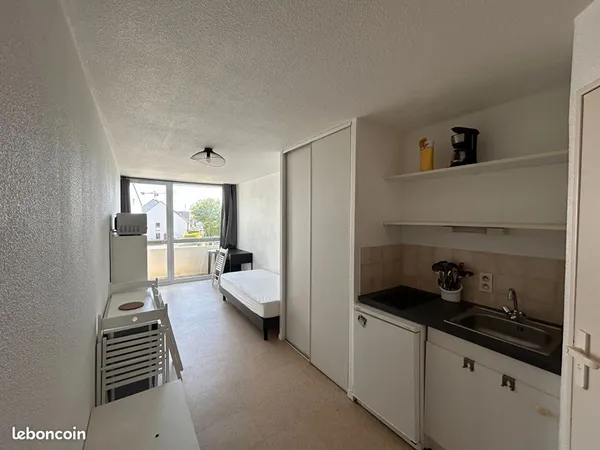 Studio 1 pièce 19 m² 
