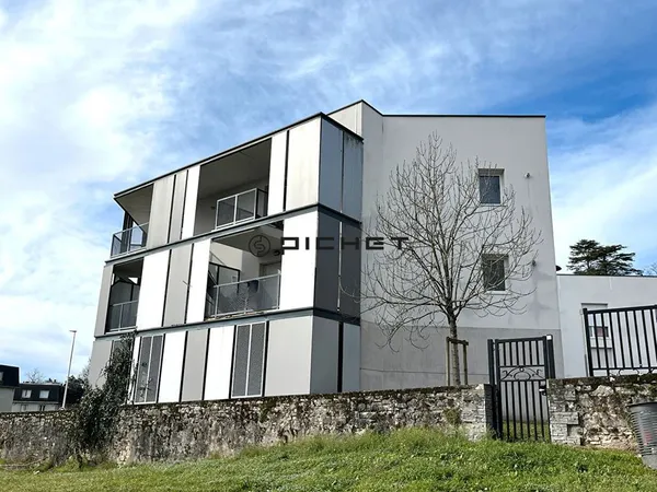 Studio 1 pièce 20 m² 