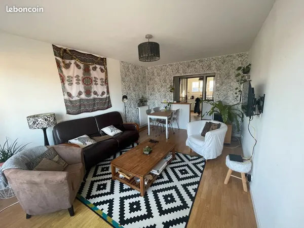 Chambre en colocation pour 3 proche Belle Beille et avenue Patton 