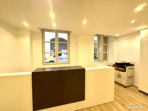 Local commercial 60 m² Bordeaux 
