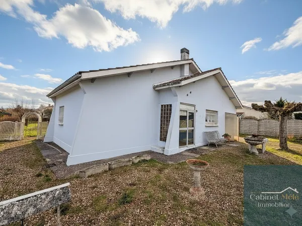 Maison de plain-pied à rénover Centre bourg Carignan-de-Bo 