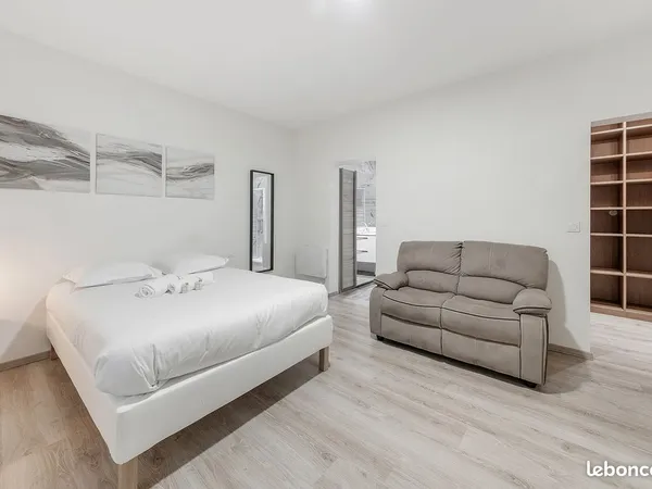 Chambre meublée avec SdB privative - Centre ville 