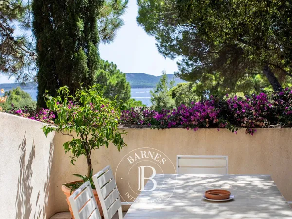 Domaine de Cala Rossa, appartement mitoyen 3 chambres, plage à pied, vue mer, proche plage 