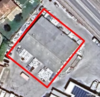 Bureau 695 m² 