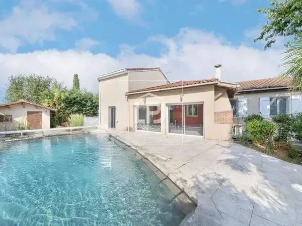 Maison 6 pièces 160 m² 