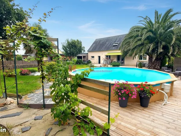 Propriété 7 pièces 135 m² 