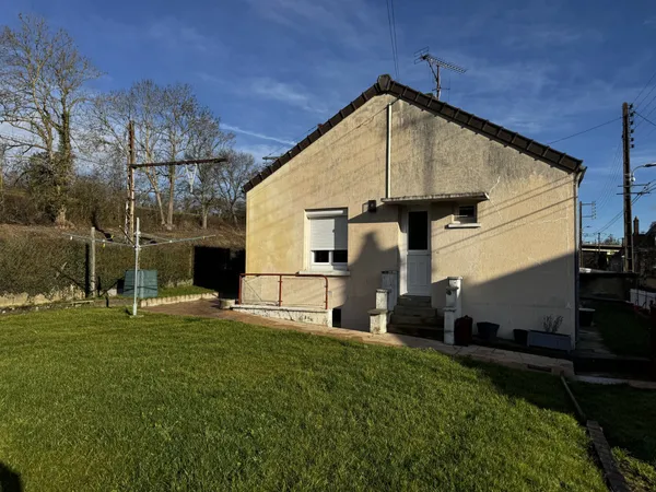 Nogent le Rotrou : Maison d'habitation située proche gare et ce 