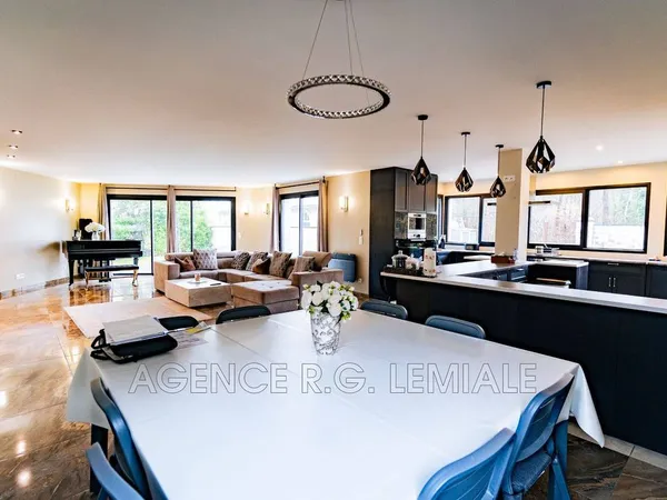Villa 10 pièces 190 m² 