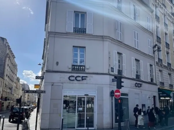 Local professionnel 194 m² 