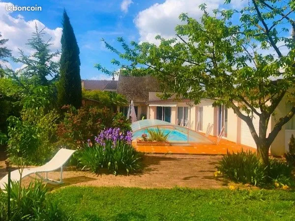 Ensemble immobilier comprenant 3 gîtes 