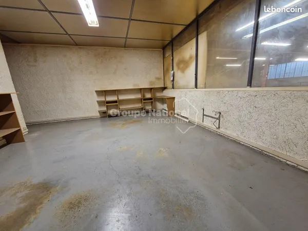 Local commercial 264 m² SAINT-CHAMAS 