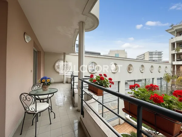 Appartement Issy Les Moulineaux 3 pièce(s) 83 m2 