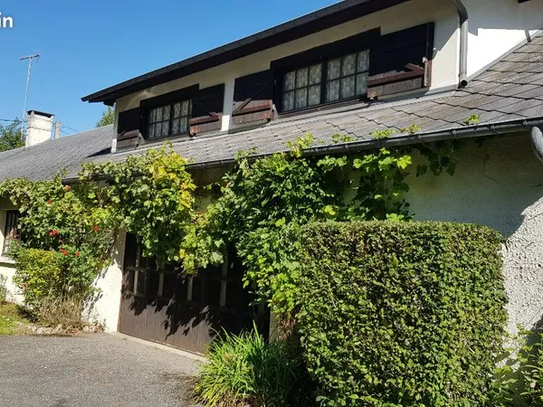 Maison 8 pièces 215 m² 