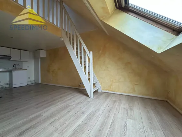 Studio 1 pièce 20 m² 