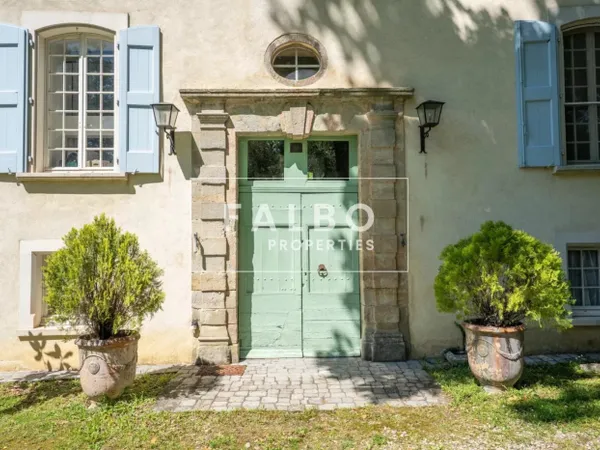 Château de charme restauré à vendre à proximité d'Anduze et d'Uz 