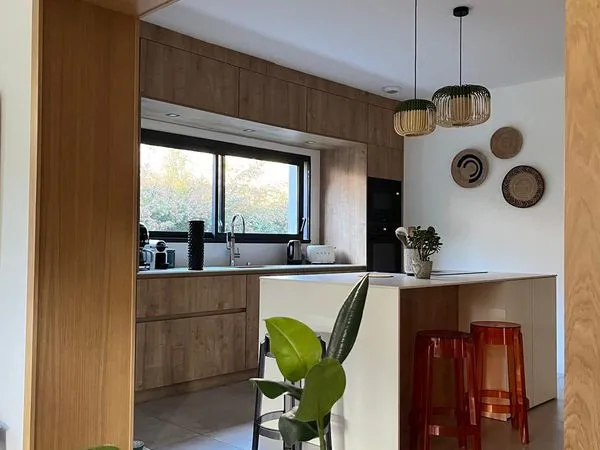 Propriété 4 pièces 170 m² 