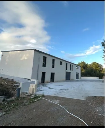 A Louer / Entrepôt 