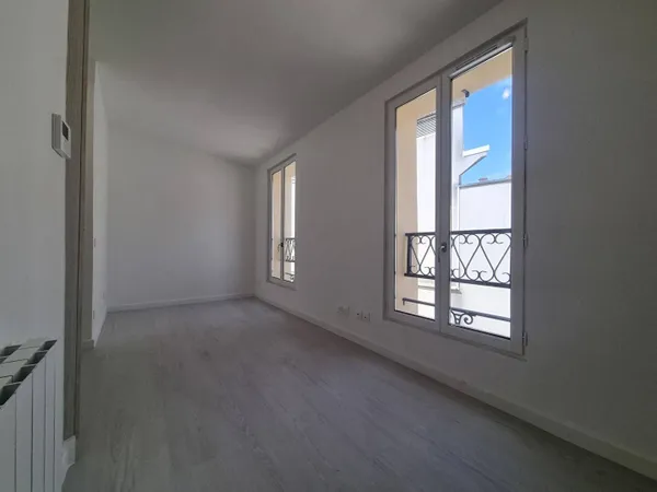 Appartement 1 pièce 14 m² 
