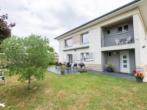 Maison 6 pièces 165 m² 