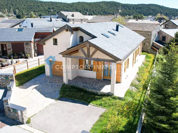 Maison 7 pièces 174 m² 
