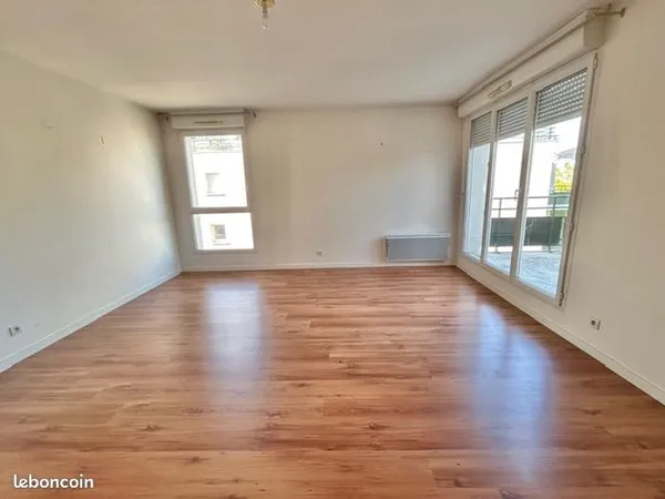 Appartement T2 à Saint-Cyr-sur-Loire 